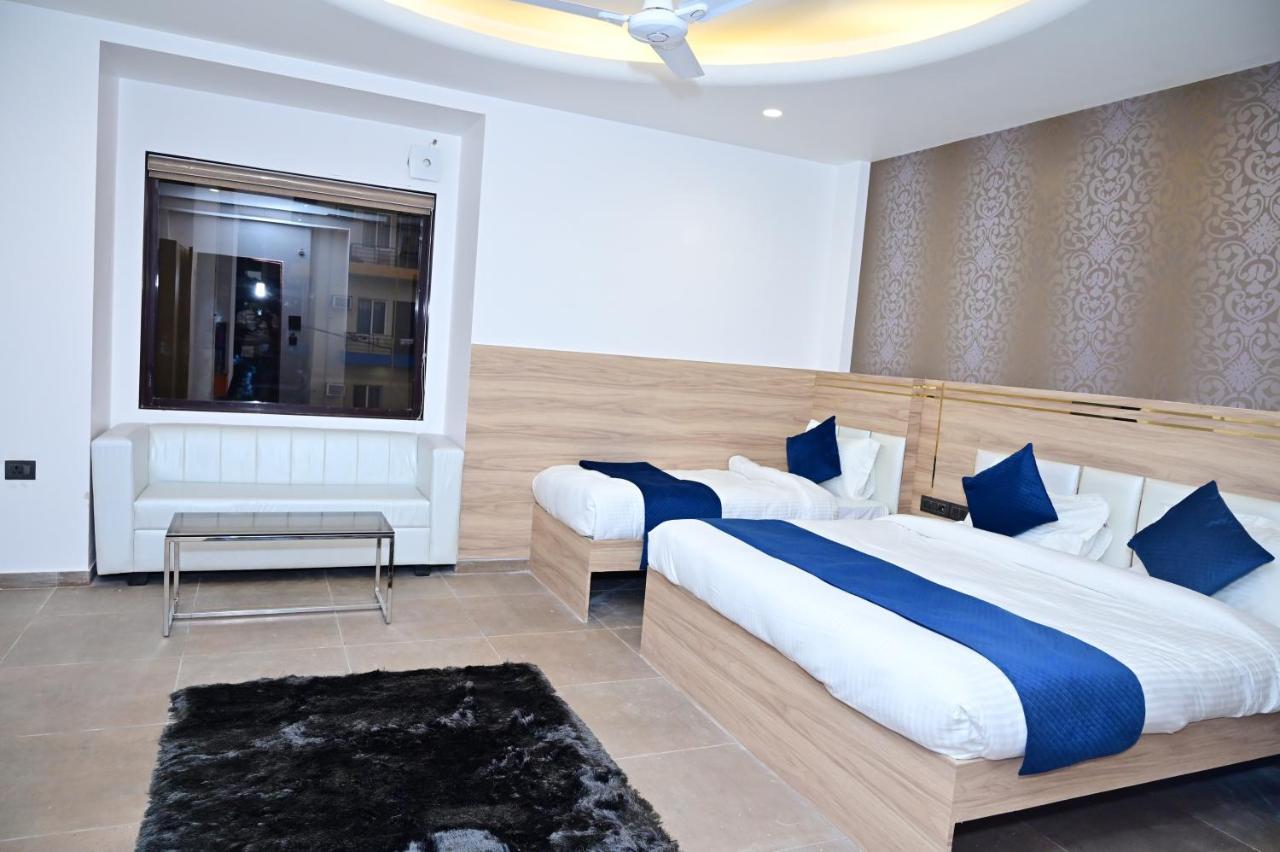The Dwelling Inn เกรทเตอร์นอยดา ภายนอก รูปภาพ