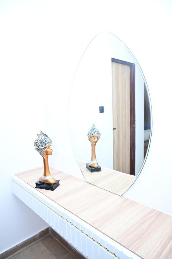 The Dwelling Inn เกรทเตอร์นอยดา ภายนอก รูปภาพ